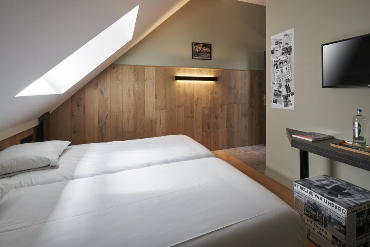 Cafe Coureur Borgloon Hotel Bagian luar foto