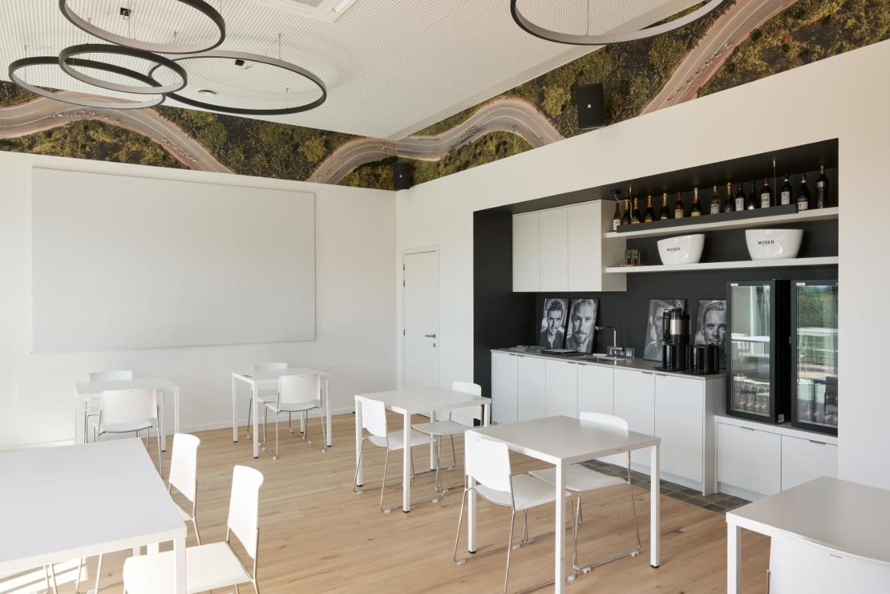 Cafe Coureur Borgloon Hotel Bagian luar foto